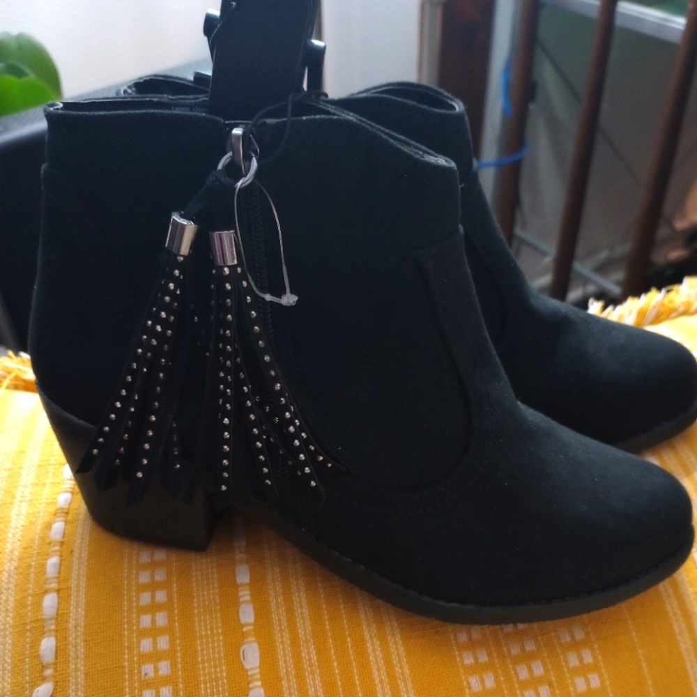 Low top New, boots